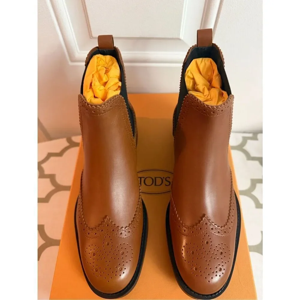 Tod’s leather brown chelsea boots New in the box Size 36= US 6